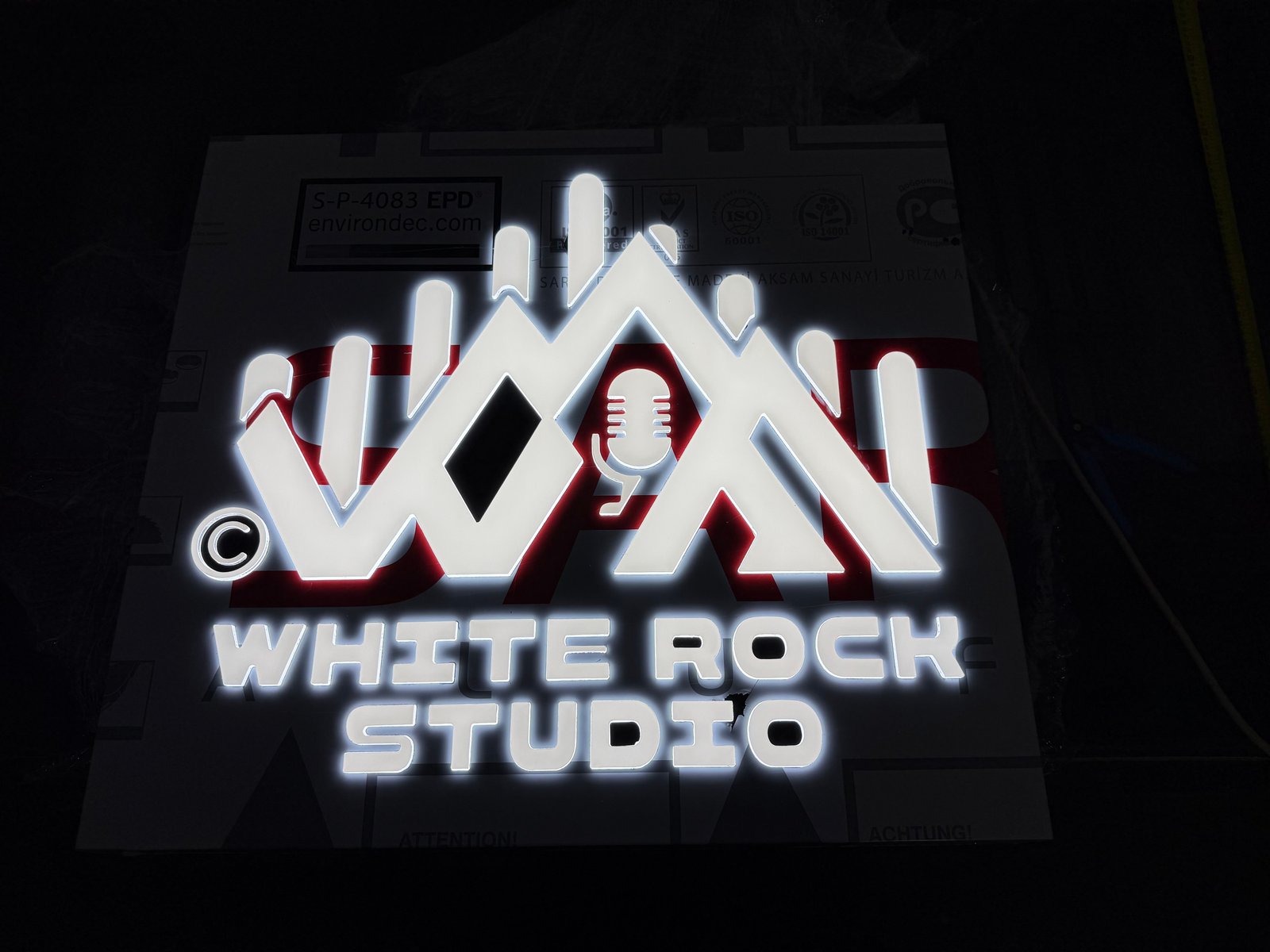 IZRADA SVETLEĆIH REKLAMA, BILBORDA I LAMPI